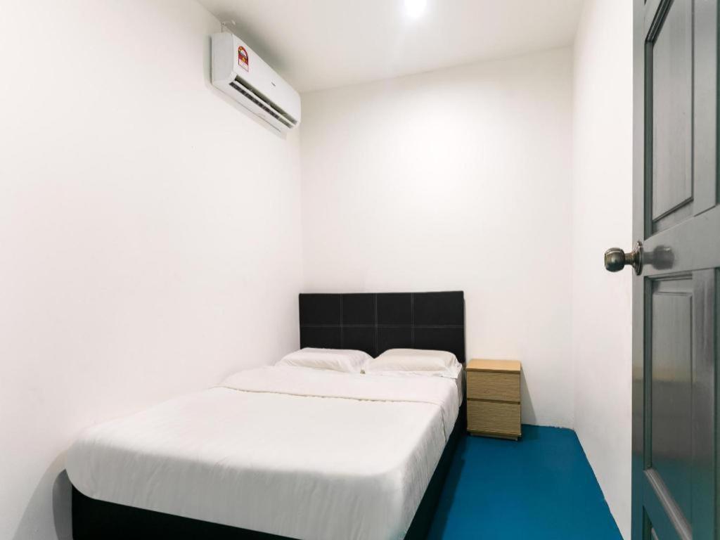 Spot On 89726 Capsule Inn Kota Kinabalu Exteriör bild