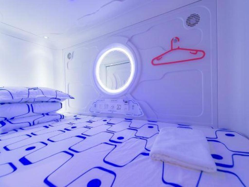 Spot On 89726 Capsule Inn Kota Kinabalu Exteriör bild