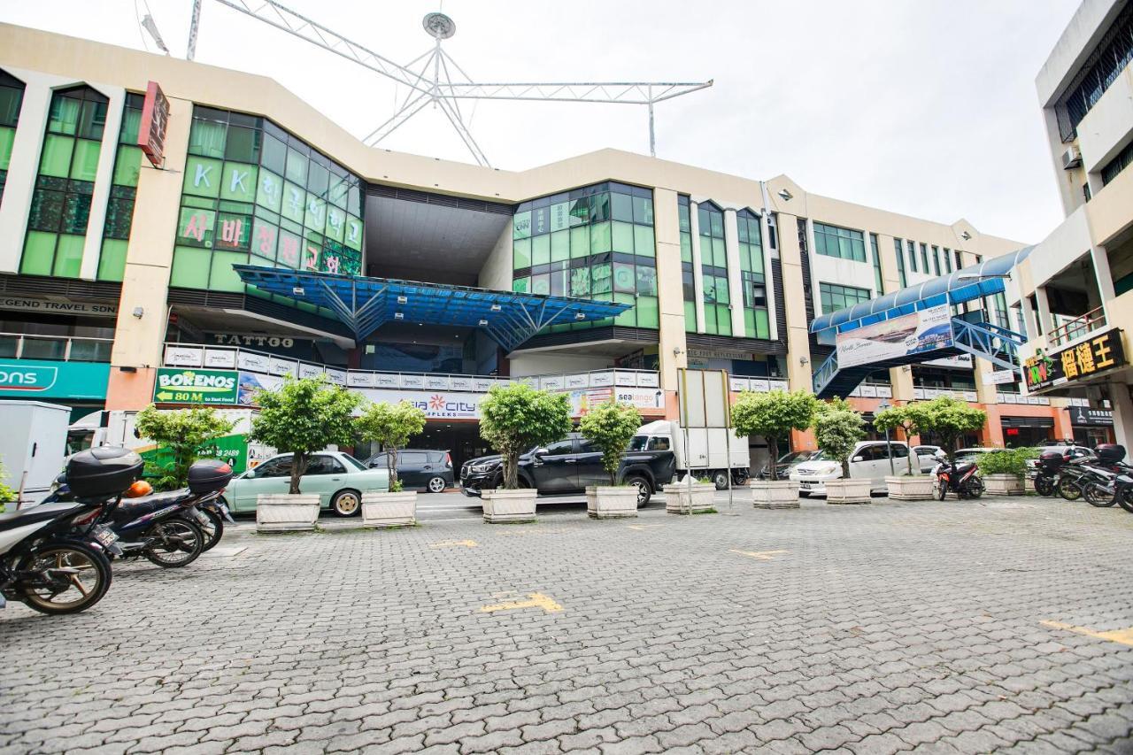 Spot On 89726 Capsule Inn Kota Kinabalu Exteriör bild